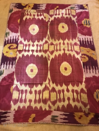 Vintage silk uzbek bukhara İkat cover, Ethnic tribal table cover , hanging wall , decorative home ,,,

Size: 138 cm X 102 cm

Please feel free if you have any kind of question

Shipment is  ...