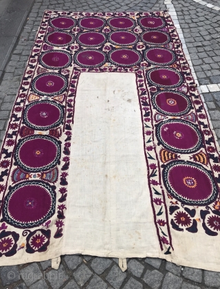 Antique Uzbek leylanabat embroidery Suzani , mihrab suzani cover, bohemian colorful home interior decoration textiles 

100% handmade

Size: 235 cm X 135 cm


Suzani

Suzani is a type of embroidered and decorative tribal textile made  ...