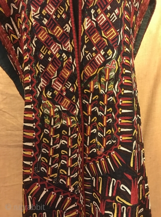 Turkoman embroidered caftan chirpy, 19th century caftan clothes, vintage ethnic jacket, wedding ceremony clothing, asian kaftan

Size: 
Height : 115 cm
Under arm : 50 cm
Shoulder size : 36 cm

Please feel free if you  ...