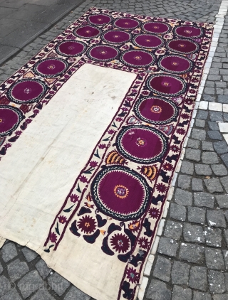 Antique Uzbek leylanabat embroidery Suzani , mihrab suzani cover, bohemian colorful home interior decoration textiles 

100% handmade

Size: 235 cm X 135 cm


Suzani

Suzani is a type of embroidered and decorative tribal textile made  ...