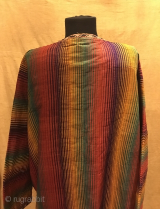 Uzbek Vintage silk ikat chapan clothes, ethnic tribal unique silk robe caftan 

Size 
Height : 120 cm
Under arm : 75 cm
Shoulder size : 60 cm

Fast shipping worldwide 

Thank you visiting for my  ...