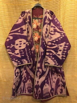 Antique Silk İkat chapan, uzbek hand weaving coat, silk robe caftan clothes, rare ikat chapan coat


Size 
Height : 117 cm
Under arm : 57 cm
Shoulder size : 50 cm

Fast shipping worldwide 

Thank you  ...