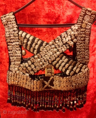 Vintage unique silver armor clothing,
Ethnic tribal handmade clothes

Size: 45 cm x 45 cm

Fast shipping all over the world,!

Thanks visiting for my shop :)          