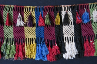 Uzbekistan  Lakai silk braided ceremonial hanging.  Circa 1930-40s Size: 27” long X 9” wide in tassels. (69 cm X 23 cm).


              