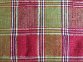 Silk Turkmen shawl, in six panels. Circa 1950. Great condition.

Size: 190 cm x 204 cm (74.8" x 80.3").               