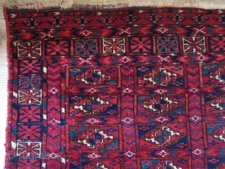 Turkmen Tekke chuval. Size: 109 cm x 67 cm (42.9" x 26.3"). It has a small patching in  the center as can be seen in the photos.     