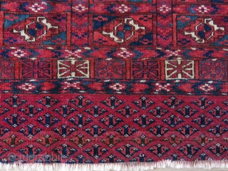 Turkmen Tekke chuval. Size: 109 cm x 67 cm (42.9" x 26.3"). It has a small patching in  the center as can be seen in the photos.     