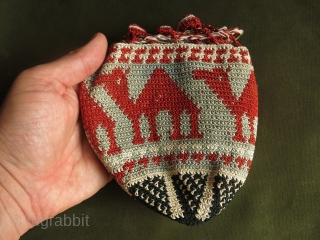 Lebanese Arabic hand knitted silk pouch. Width: 15 cm x height: 17 cm (5.9" x 6.6").                 