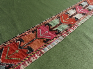 Uzbek Lakai silk cross stitch embroidered belt. Circa 1900-20. Size: 110 cm x 8 cm (43.5" x 3").               