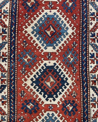 Caucasian Kazak Bordjalou Long Rug - 4'2 x 10'8 - 128 x 329 cm. c. 1880                 