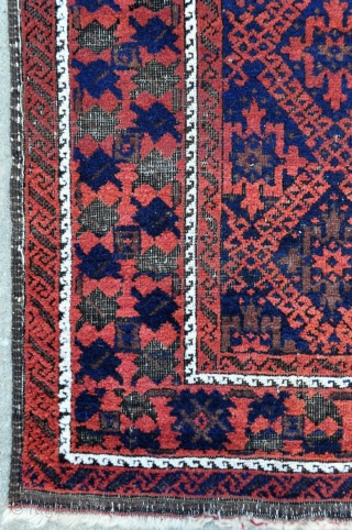 Large Baluch Main carpet in good original condition except some oxidation - 5'7 x 10'0 - 170 x 305 cm             