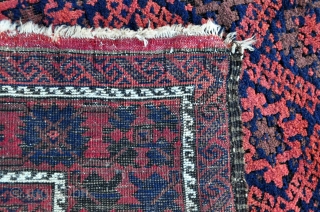 Large Baluch Main carpet in good original condition except some oxidation - 5'7 x 10'0 - 170 x 305 cm             