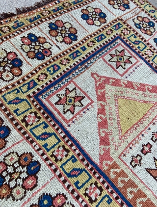 Manastir Prayer Rug in good original condition, rare ivory field and border - 3'9 x 5'2 / 115 x 157 cm. 
link to my website - https://www.yorukruggallery.com/product-category/antique-rugs-kilims-carpets/
Please let me know if you  ...