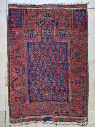 Antique Baluch Prayer Rug offered on sale for $485 with free domestic US shipping -3’3 x 4’9 - 100 x 150 cm  email yorukrugs@gmail.com        
