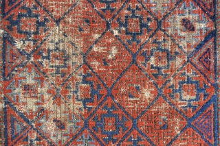 Early Baluch rug - 2'7 x 4'6 ft - 79 x 137 cm.                    