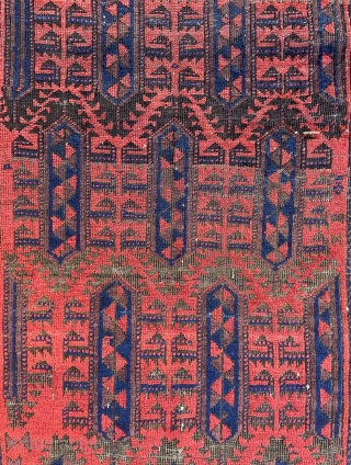 Beautiful Baluch Rug with great colors, 3D like field drawing, glowing wool and in good condition! Contact for details              