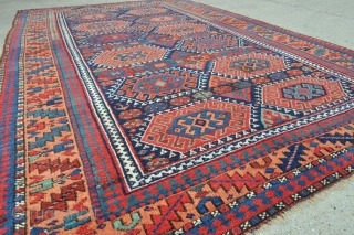 Colorful Kurdish rug of the Jaff/Sanjabi group from Northwest Persia - 4’9 x 7’4 ft. – 144 x 223 cm.             