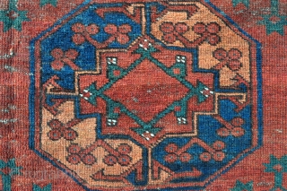 Turkmen Ersari Main Carpet with the Guli-Gul design, cool border and great colors - some wear damages and low pile areas but inexpensive and still usable on the floor - circa 1875  ...