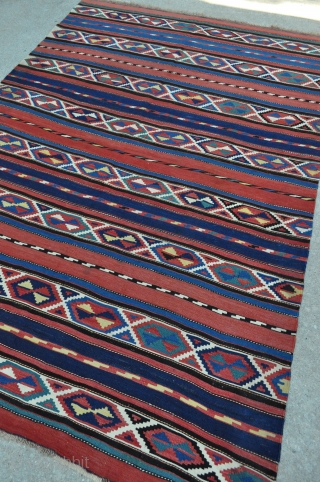 Fine Caucasian Shirvan kilim in very good condition with Great colors, 5'7 x 8'4 ft. - 169 x 253 cm.             