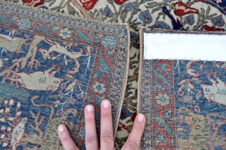 Fine Antique Kashan Rug - 4'6 x 6'6 - 137 x 198 cm.                    