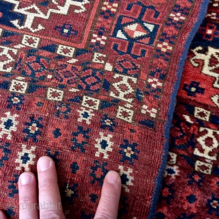 Fine small format Tekke Turkmen Wedding rug in great condition, beautiful colors including a pale yellow and first row of Guls has some insect dyed silk highlights. Circa 1870 - 3'1 x  ...