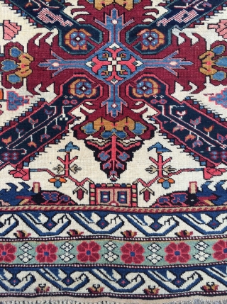 Caucasian Seychur Kuba rug - 4'5 x 5'8 - 135 x 172 cm.                    