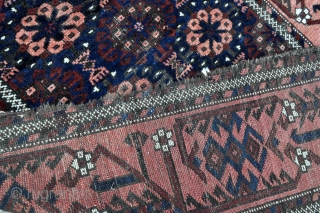 Antique Baluch rug with Khaf Guls and a very well drawn bold Mina-khani border. The glossy silky wool pile adds to its visual charm as well. - 3'3 x 5'5 - 99  ...