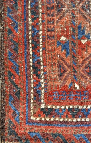 Antique Baluch rug, Great colors and Good age - circa 1850-60 - 2'4 x 3'11 - 71 x 119 cm.             