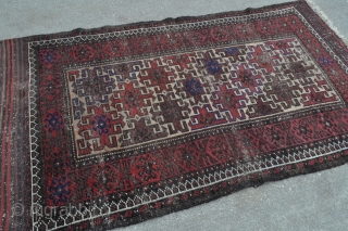 Antique Baluch rug - late 19th c. - 2'7 x 4'6 - 79 x 137 cm.                 