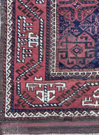 Baluch Rug from late 19th c. with lovely patterns framed by a well drawn border - 3'1 x 5'2 - 94 x 156 cm         