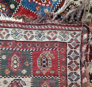 Pretty small Qashqayi rug with variant forms of Boteh in cartouches .
Very nice colors and wool . Condition as photos. please don't ask for more details ! thanks.
Size : 115x85cm 
Price :  ...