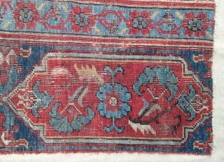 Very elegant Ushak ( called izmir also ! )  fragment ! circa 18th century .
Beautiful cartouches Border and Ottoman pattern inner border ! to see the Chintamani design in field .  ...