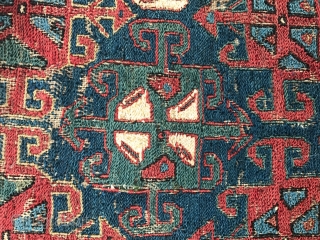 In French we say , Aime moi comme je suis ! ( If you love me , love me as i am ) Beautiful old Shahsevan bag-face with great colors and details  ...