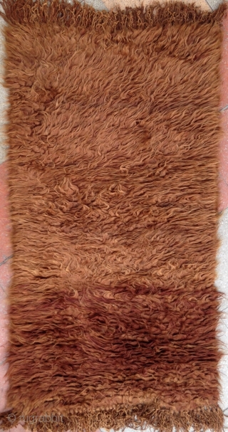 September Sale : Beautiful old Tibetan long pile rug ! With big knots !
Lovely Wool and natural Abrash makes it Abstract .
The same color changes in different lights as photos ! lovely.
Size  ...