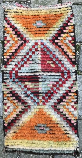 Balkan rug, 1900
90x45cm                              