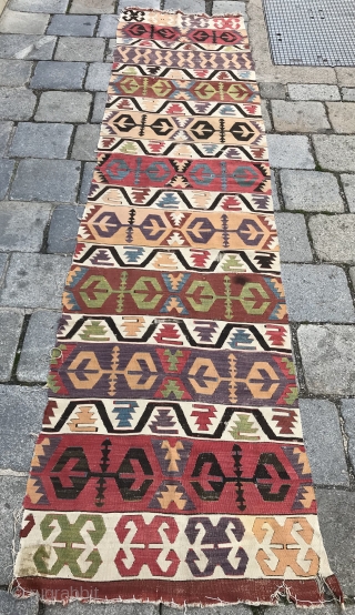 Kilim, central anatolia, Hotamis
370x90cm                             