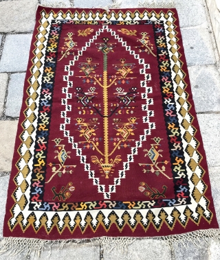 Balkan Kilim, Pirot
150 x 102 cm                           