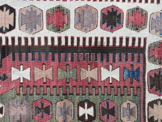 Kilim
Konya
102x90cm
                                