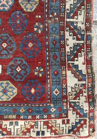 Caucasian, kasak rug
19th century
176x120 cm                            