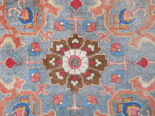 Antique Tabriz rug dating from about 1920 with an allover 'Shah Abbas' design that's generously spaced giving the rug an open and relaxed look.
Signature cartouche at one end.

Modern Times
moderntimesberlin.com
email: moderntimesberlin@web.de
tel: +49 (0)173  ...