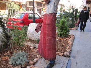 Textiles are used in the bathroom made ​​of silk and silver threads. From Syria in the area of Homs and Hama in 1930  size 160x110       