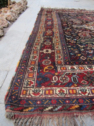 Old Neyriz all vegetable dyes 19th.in very good condition.
in reality more beautiful than the pictures.size 215x160                 