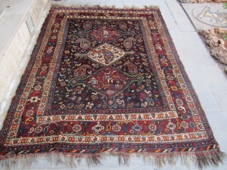 Old Neyriz all vegetable dyes 19th.in very good condition.
in reality more beautiful than the pictures.size 215x160                 