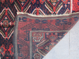 Old baluch natural colors 120 years old.
very good condition. full pile.size 175x115                     