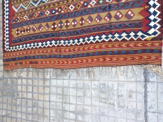 Old. Qashqai Kilim .in Excellent condition 
Size 220x155                         