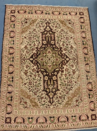 Beautiful Antique Amristar Rug, 210 x 150 CM.
                         