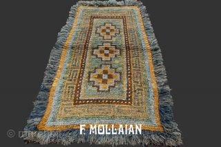 Green-Tone Tibetan Antique Hand-Knotted Rug, 19th Century

170 × 90 cm (5' 6" × 2' 11")

Please ask if you need more information.            