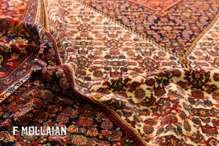 Beauitiful Antique Persian Senneh Warp Silk Rug, ca. 1900,

Already land from wonderland,

197 × 130 cm (6' 5" × 4' 3")             