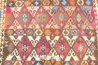 Beautiful Multi-Color Antique Turkish Anatolian Kilim, 1920-1950,


450 × 165 cm (14' 9" × 5' 4")                  