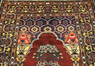 Magnificent Antique Persian Tehran Rug, ca. 1920,

195 × 140 cm (6' 4" × 4' 7"),

Already in love ? ask about the price.           